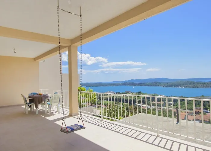 Bulat Sea View Шибеник