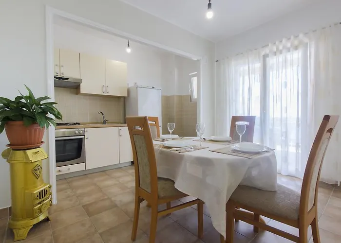 Апартаменты Bulat Sea View *