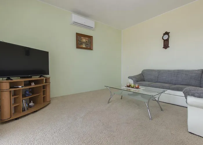 Bulat Sea View Апартаменты